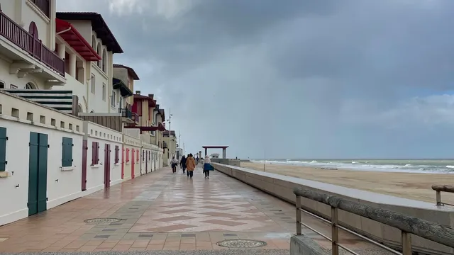 Promenade du front de mer à Biarritz