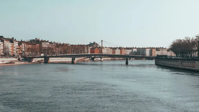 La Saône et les bâtiments de Lyon